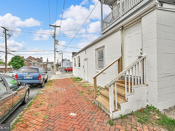 3rd image of 500 N 10th St