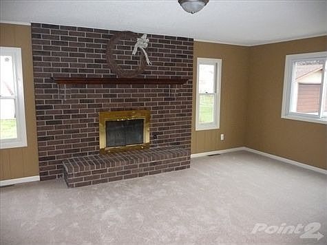 3rd image of 32548 Parkwood St