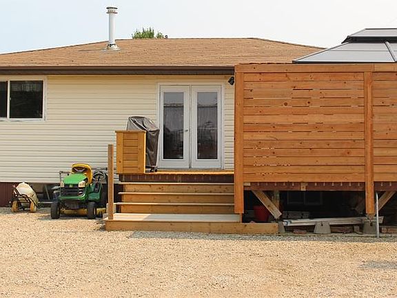 5th image of 265 Saskatchewan STREET