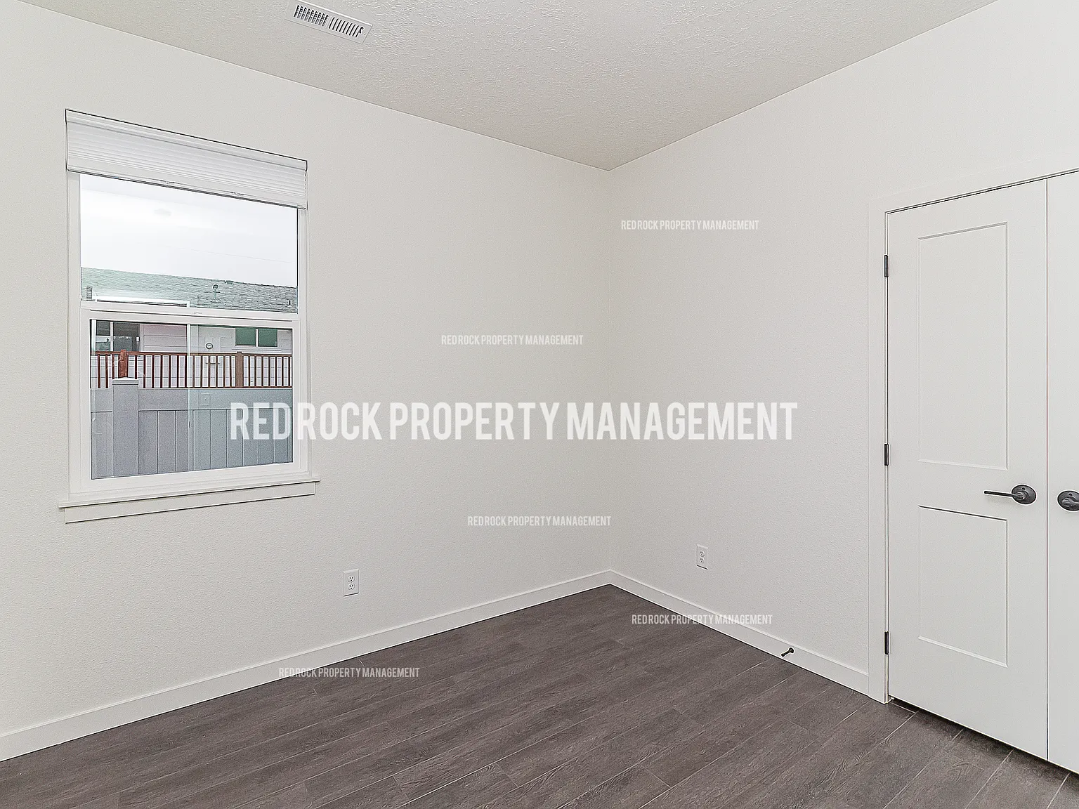 SZ - 610 South Crescent Lane - Unit... — Photo 2