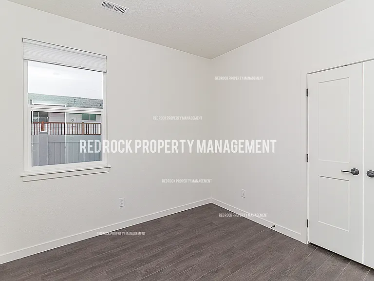 610 S Crescent Ln #1 — Photo 8