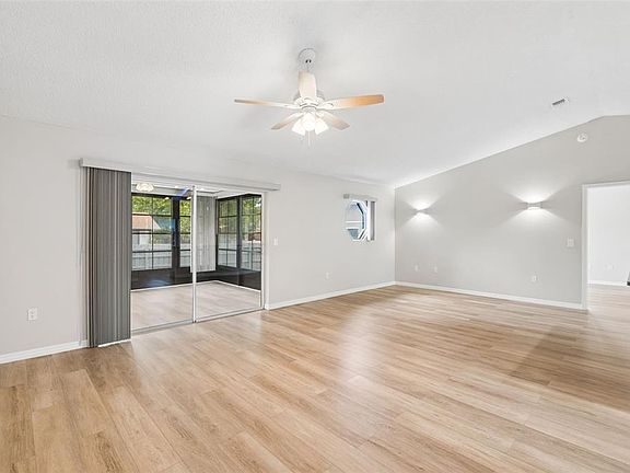 4th image of 8031 Gabriel Dr
