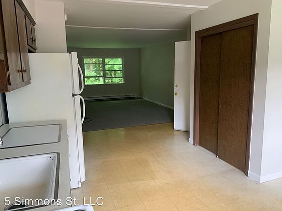 4th image of 5 Simmons St APT 26