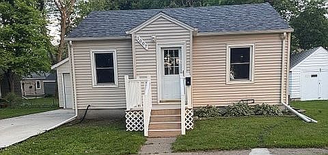 1st image of 1007 9th Ave N