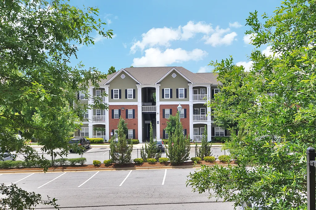 The Reserve at Ivy Creek Apartment Homes — Photo 3