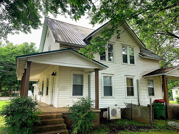 2nd image of 3306 Bradley St SW