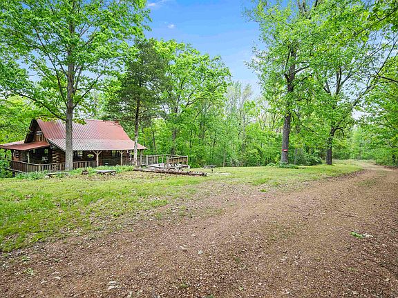 12th image of 709 Jones Rd