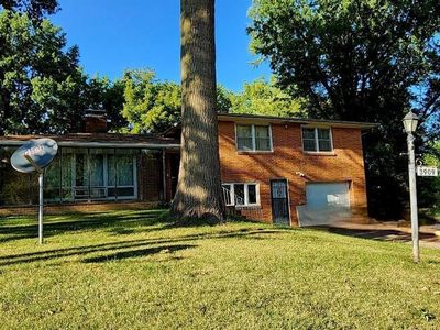 3909 E Hills Dr, Saint Joseph, MO, 64503