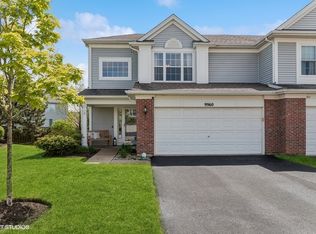 9960 Wakefield Ln, Huntley, IL 60142