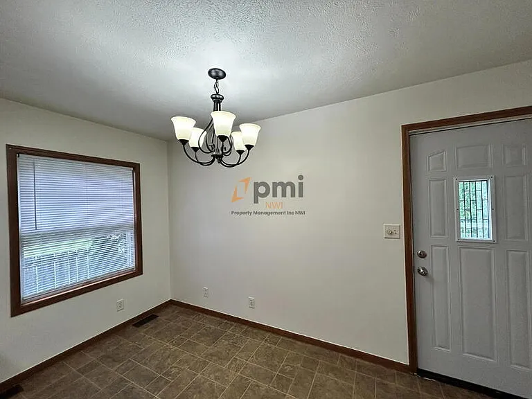 139 Kabelin Ave — Photo 6