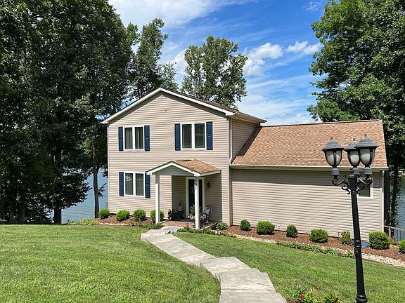 2nd image of 836 Long Island Dr