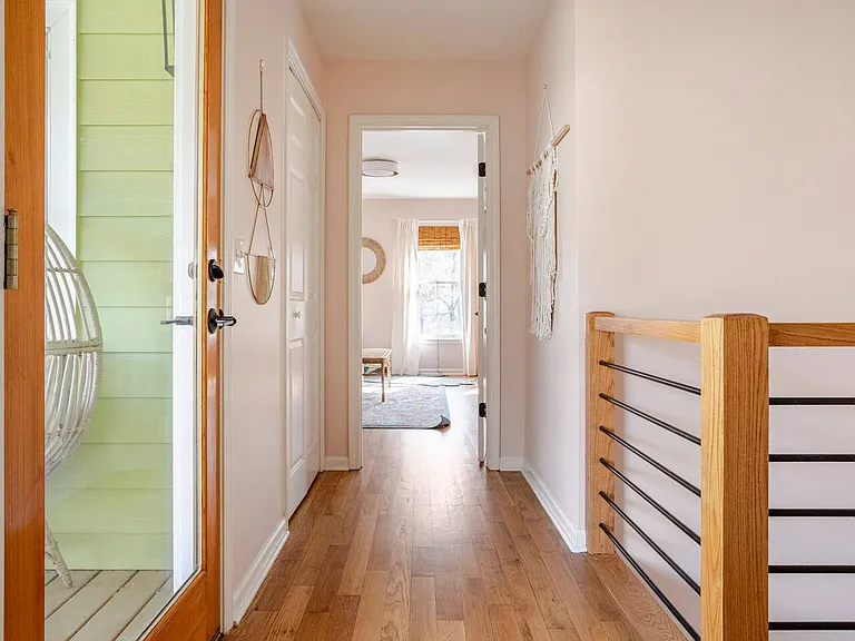 992 Fern Ave SE — Photo 29