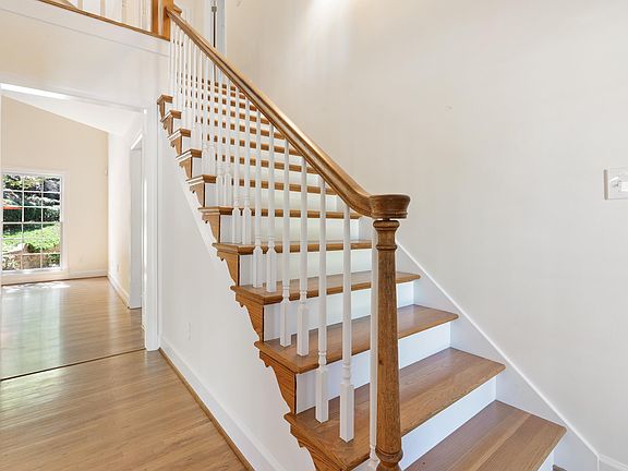 5th image of 1708 Russet Woods Ln