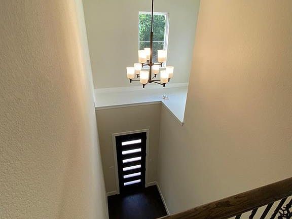3rd image of 22 Clearview Terrace Pl