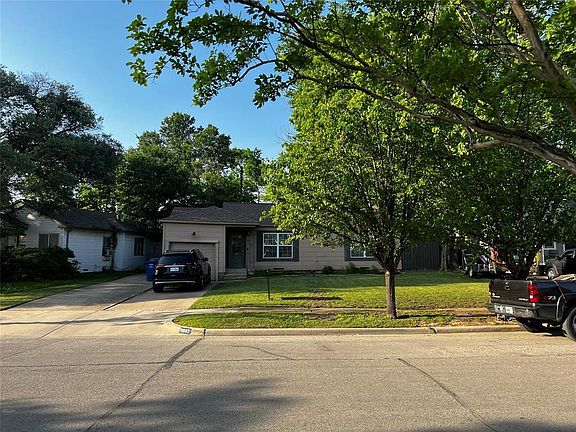 2nd image of 3843 Lively Ln