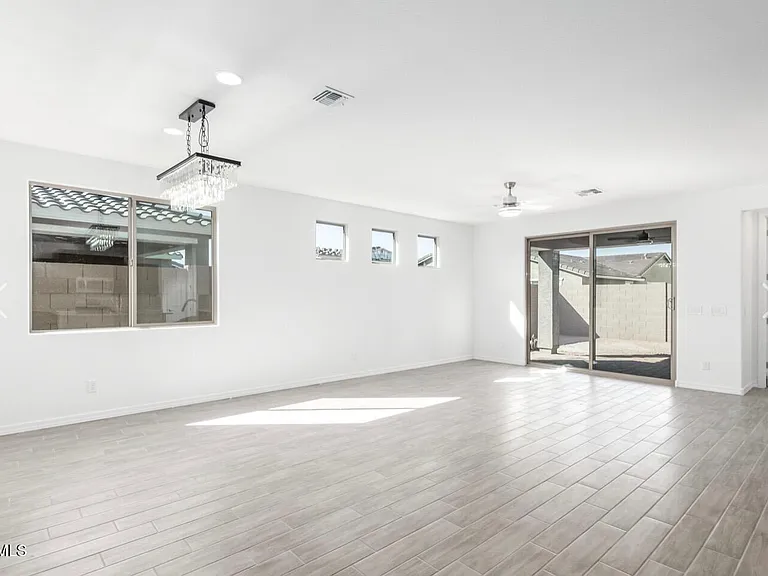 9550 E Spiral Ave — Photo 7