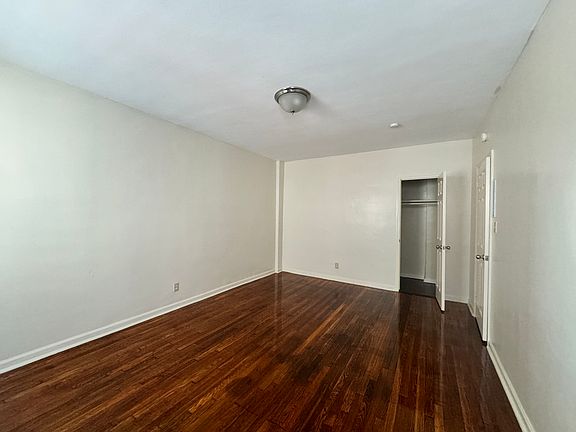 3rd image of 155-14 90th Ave #11