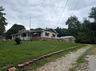 1176 N McClure Rd, Vincennes, IN 47591