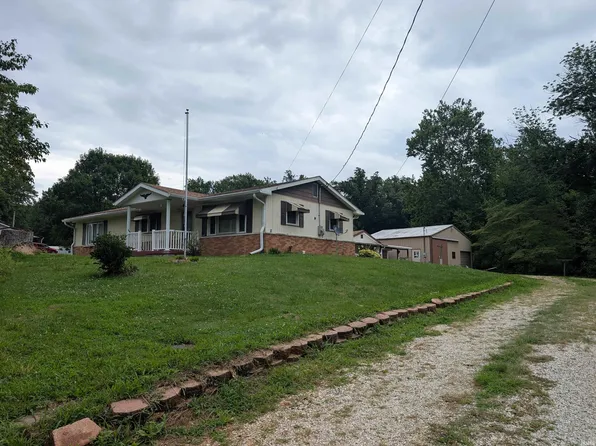1176 N McClure Rd, Vincennes, IN 47591