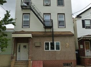 192 McWhorter St, Newark, NJ 07105