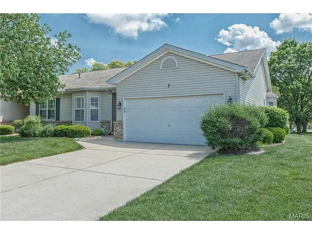 2 Spring Gardens Ct photo 1