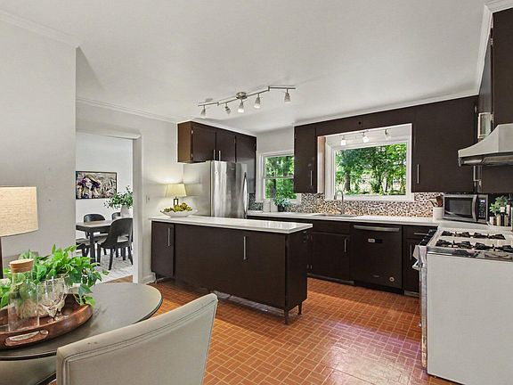 4th image of 1000 Vesper Rd