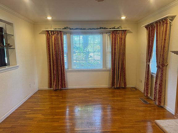 5th image of 309 S 13th St