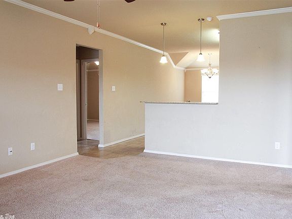 2nd image of 5809 Pin Oak Ln