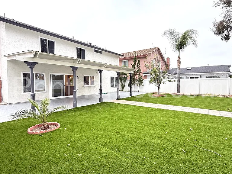9342 Twin Mountain Cir — Photo 30