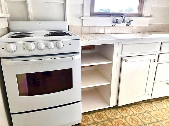 5th image of 1312 Mill St APT 10