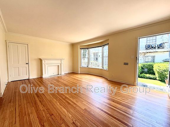 2nd image of 4036 Los Feliz Blvd #1/2