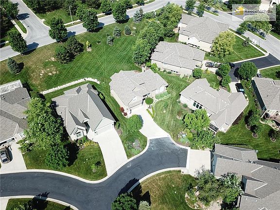 4th image of 14341 Manor Ct