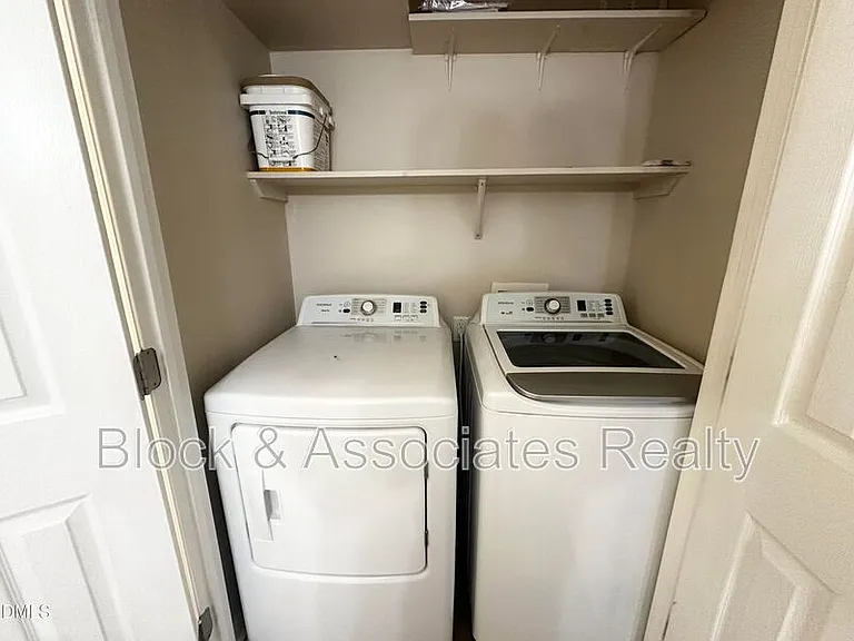 4808 Blue Bird Ct #D — Photo 12