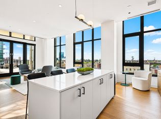 Aberdeen Crossing, Chicago, IL 60642