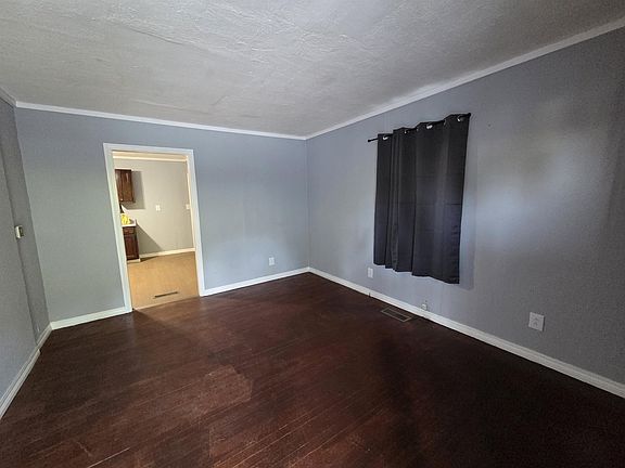 3rd image of 850 29th St