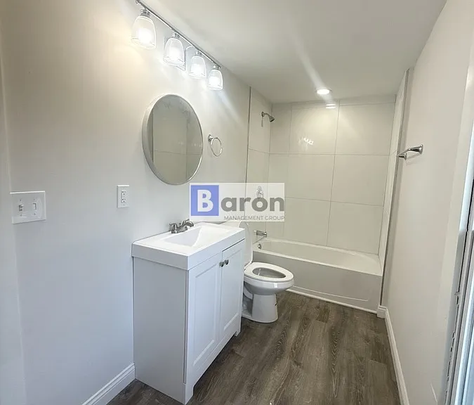 42 S Mathison St — Photo 16