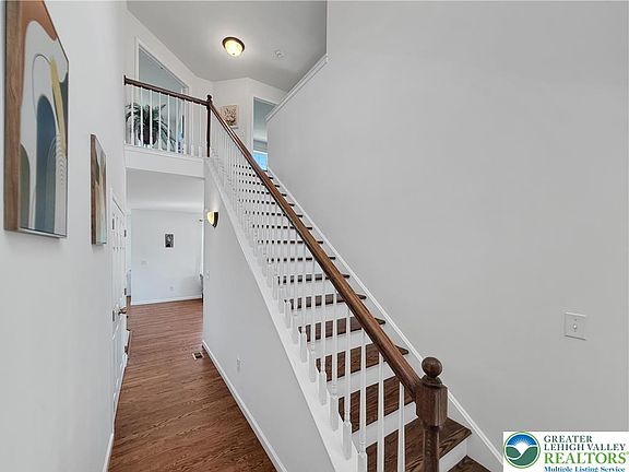 5th image of 4472 Elmwood Dr