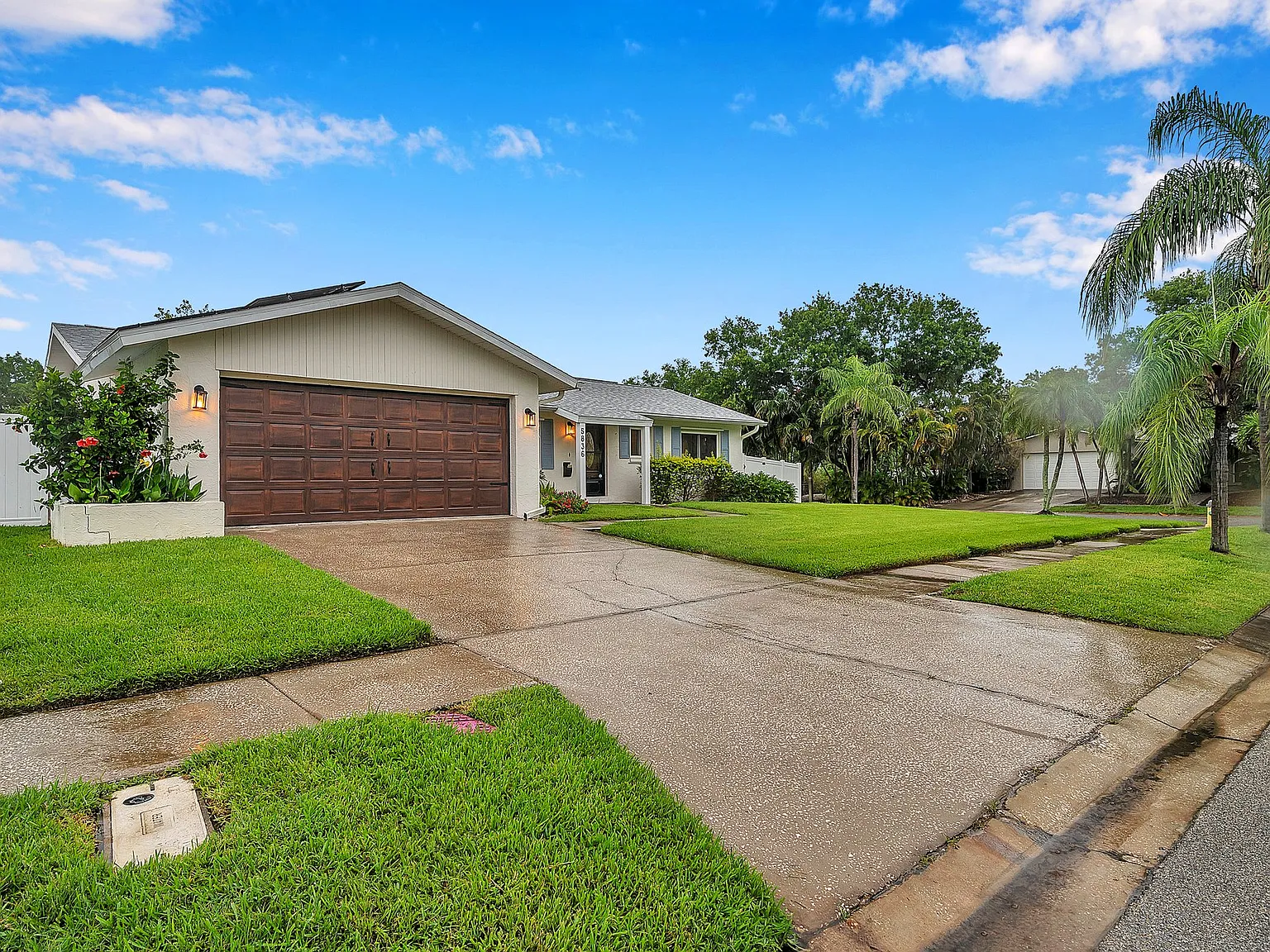 3 bed, 1190 sqft, $5,500 — Photo 1