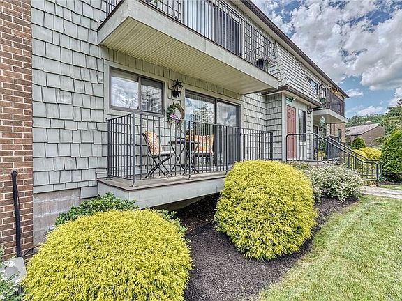 2nd image of 26-3 Great Wood Ct