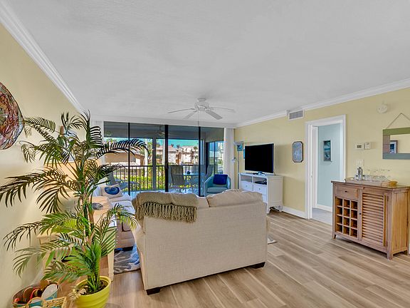 4th image of 2400 S Ocean Drive #7123