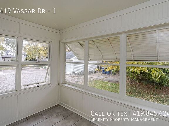 3rd image of 1419 Vassar Dr #1