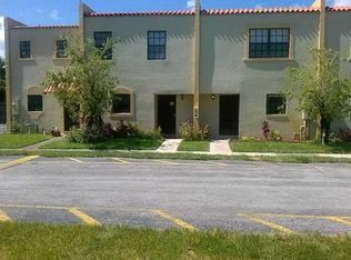 3911 SW 52nd Ave #4-2, Pembroke Park, FL 33023