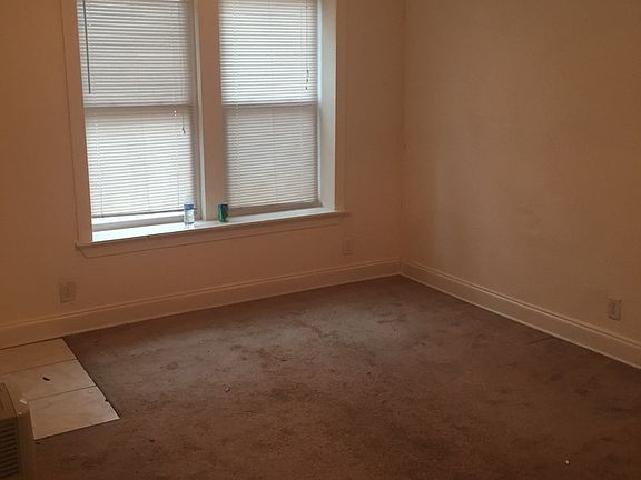 5th image of 711 E 37th St #711