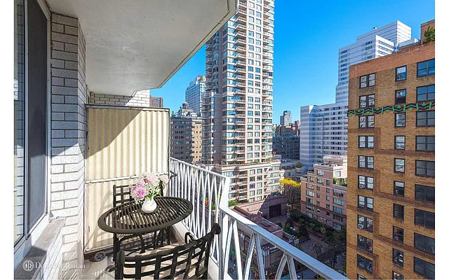 Sold by Douglas Elliman | media 2