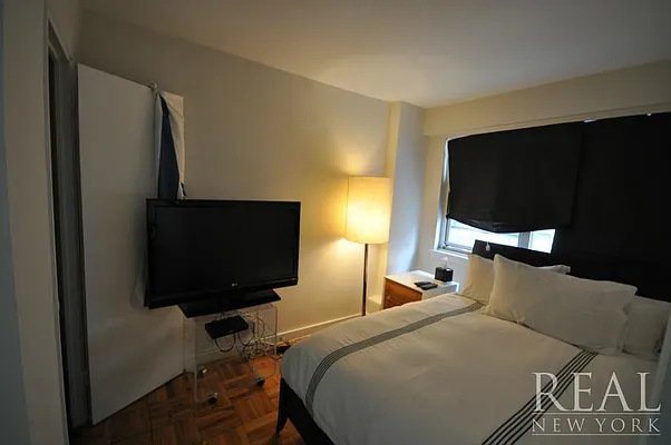 Rented by REAL New York | media 16