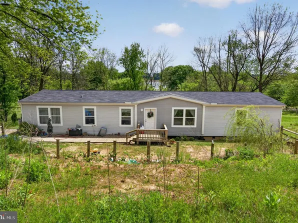 3852 Upper Valley Rd, Parkesburg, PA 19365