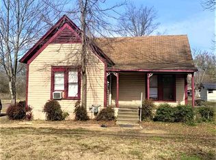 101 E Hoskins St, New Boston, TX 75570