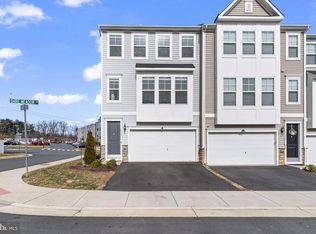 3992 Shire Meadow Ln, Triangle, VA 22172