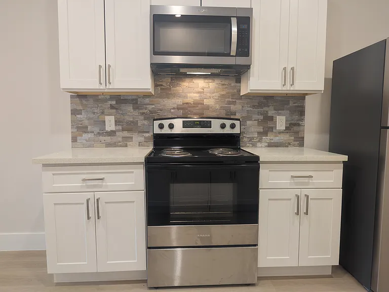 416 Lake St #102 — Photo 6