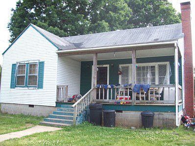 2nd image of 1205 Mecklenburg Ave
